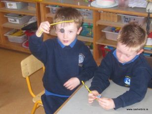 Junior Infants are becoming magnetic!!!